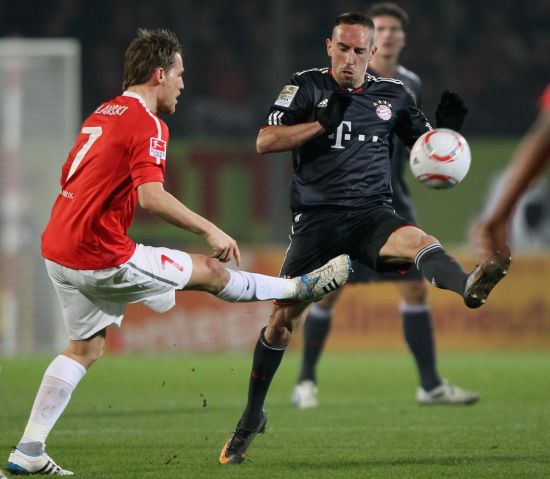 并不是偶然 并不是偶然